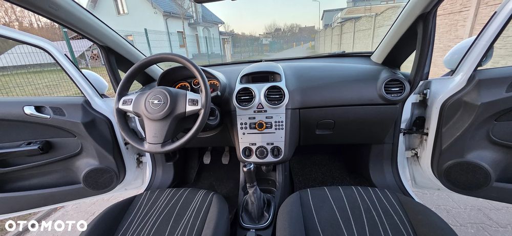 Opel Corsa - 24