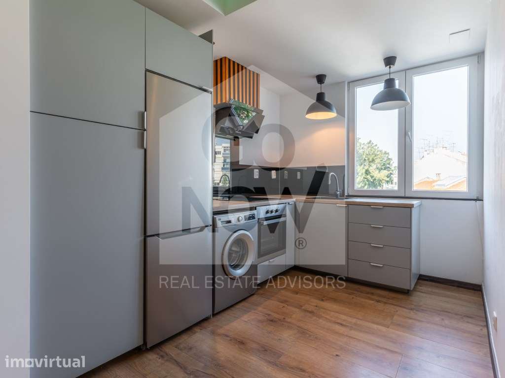 T1 Totalmente Remodelado | Excelente Localização | Junto ao Metro e... - Grande imagem: 4/14