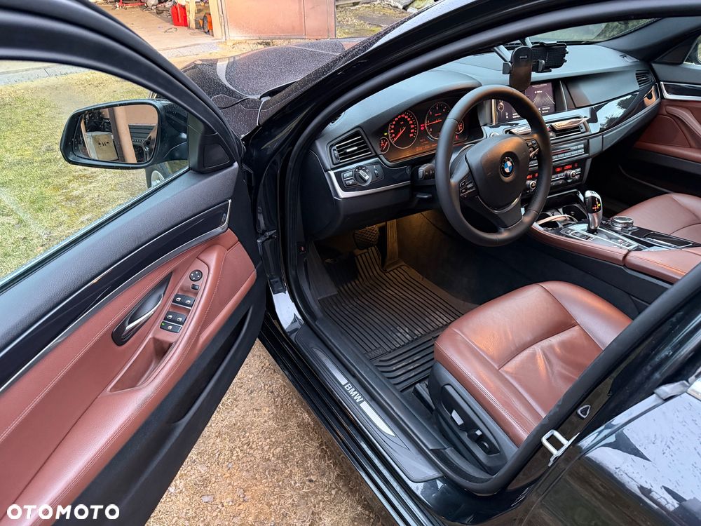 BMW Seria 5 520d Luxury Line - 17