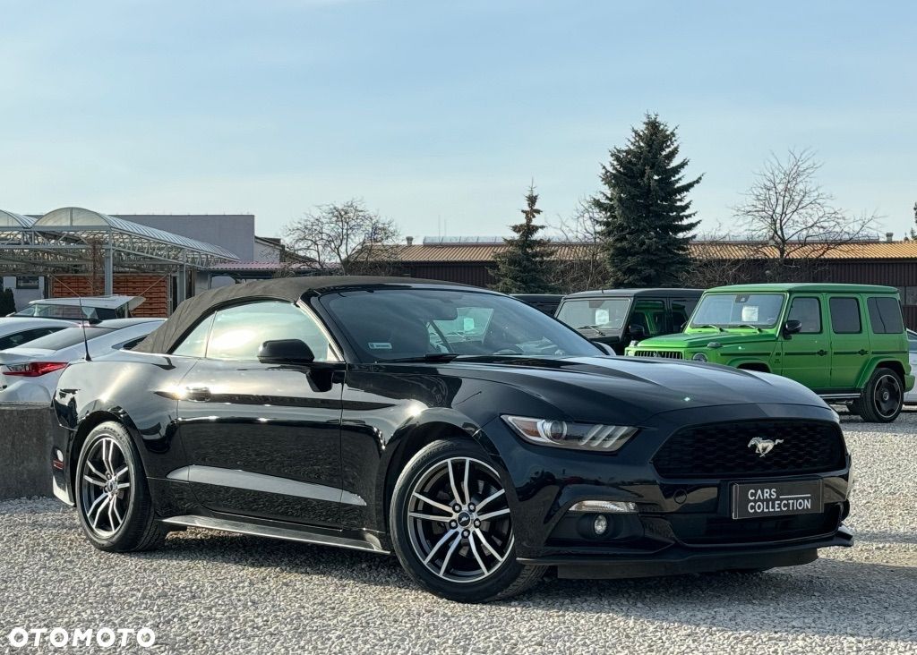 Ford Mustang - 1