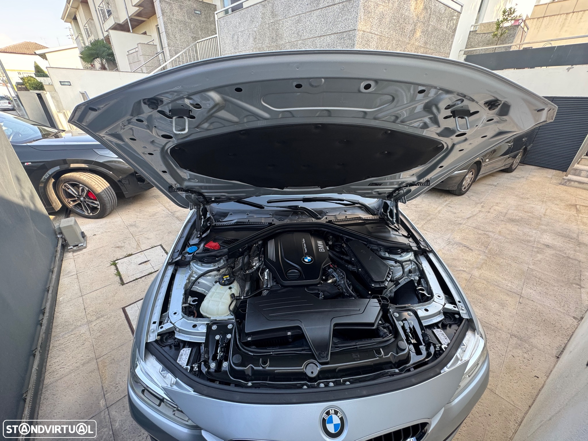 BMW 318 d Touring Auto - 11