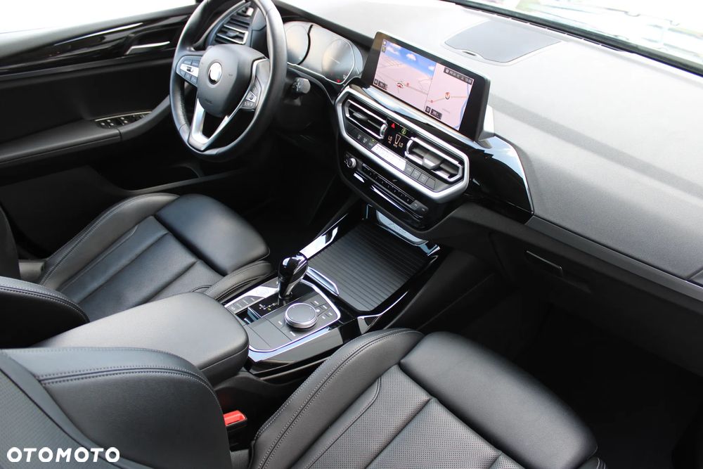 BMW X3 xDrive20i - 16
