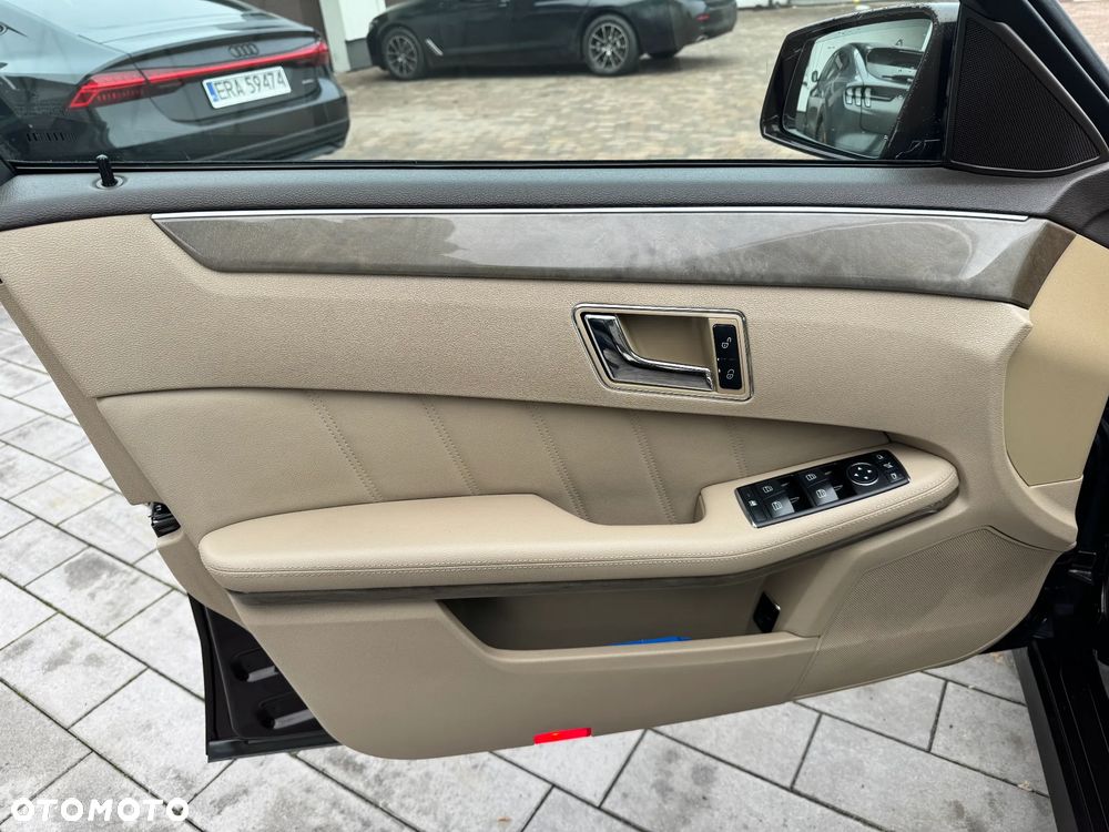 Mercedes-Benz Klasa E 250 CDI 7G-TRONIC Elegance - 11