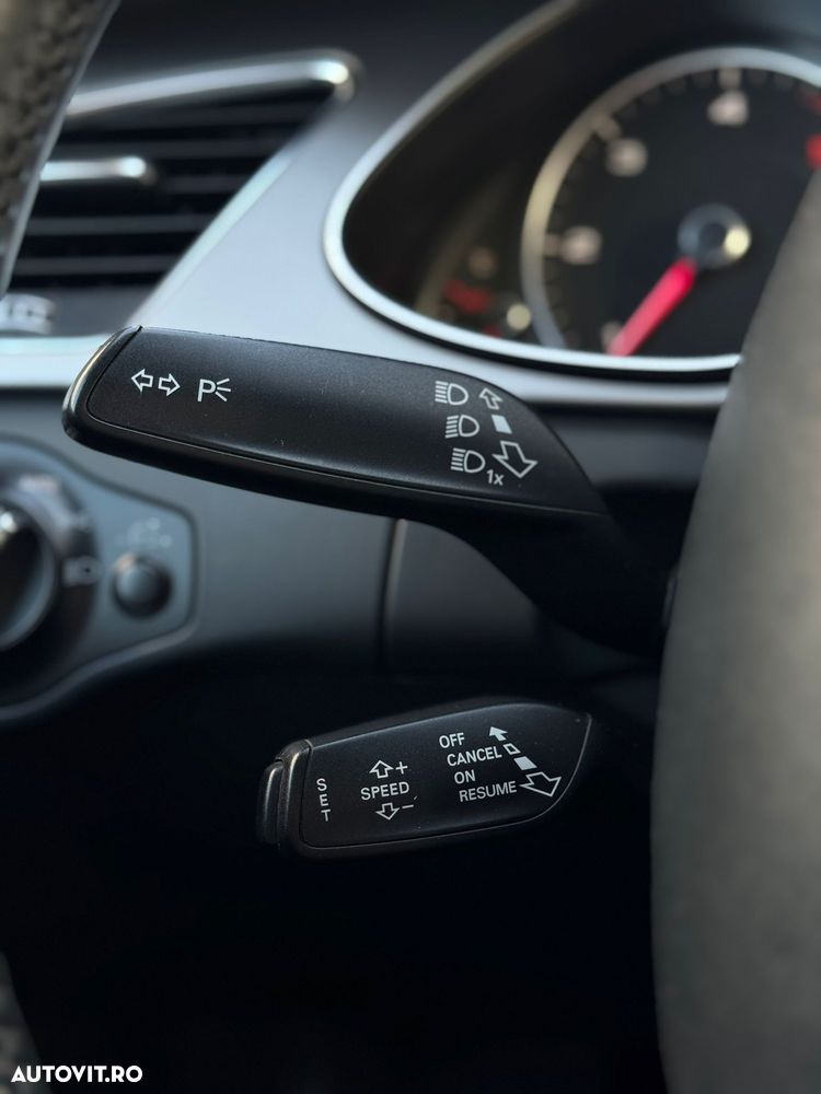 Audi A4 2.0 TDI DPF multitronic Attraction - 31