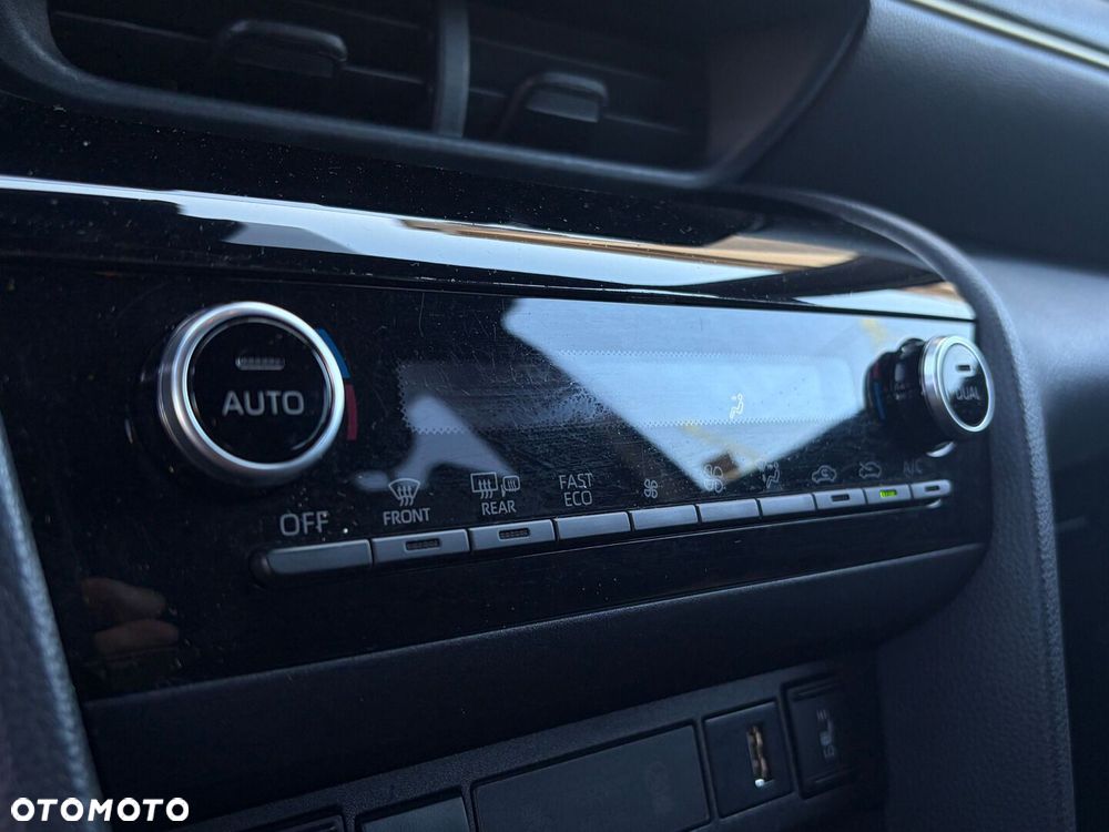 Toyota Yaris Cross - 30