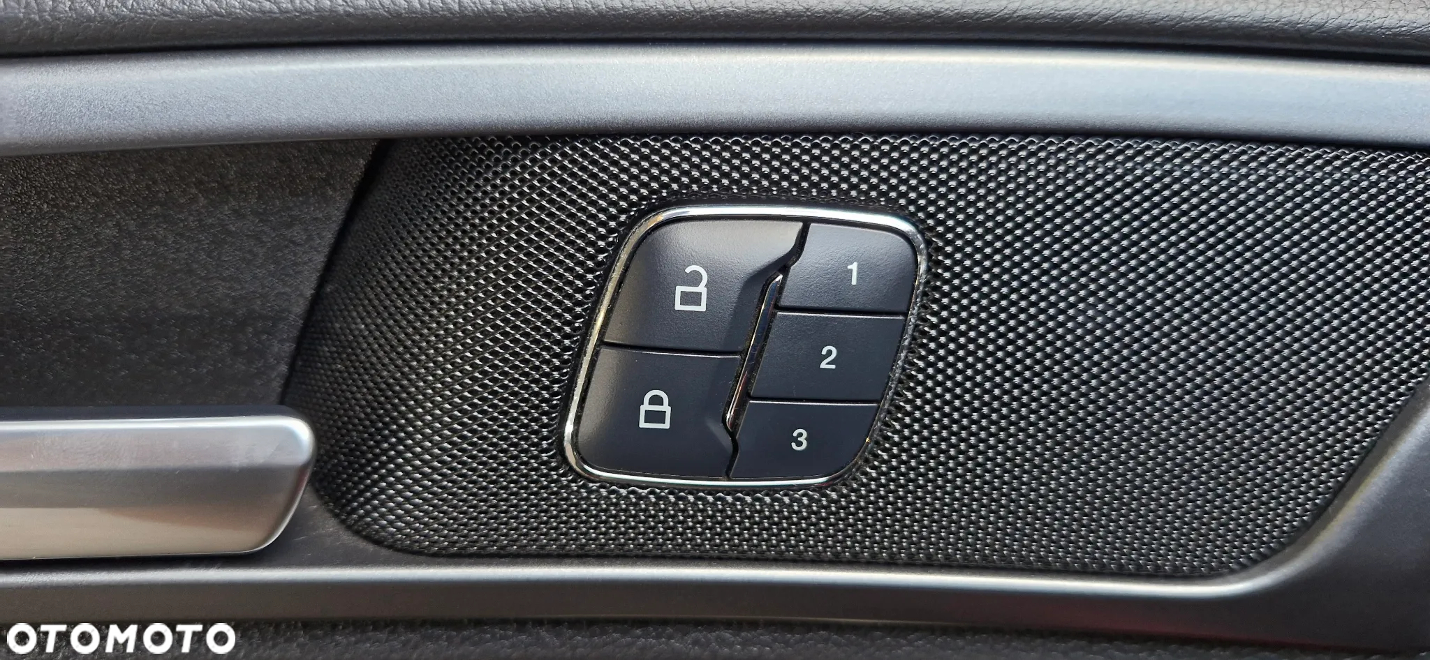 Ford Mondeo 2.0 TDCi Titanium PowerShift - 18