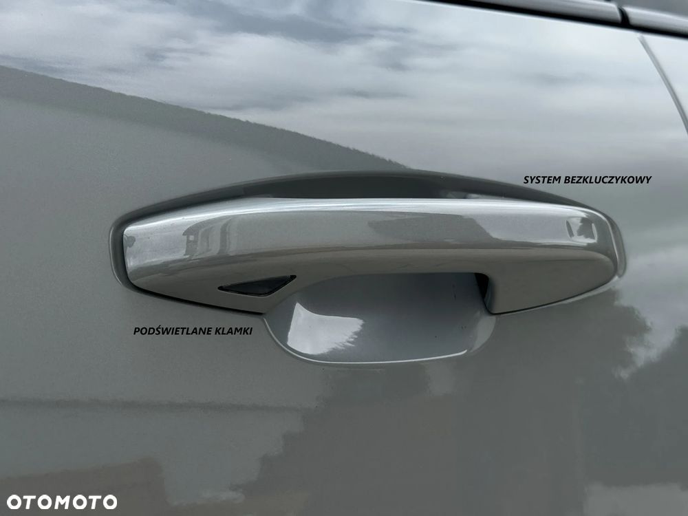 Volvo XC 40 B3 B DKG Plus Dark - 14