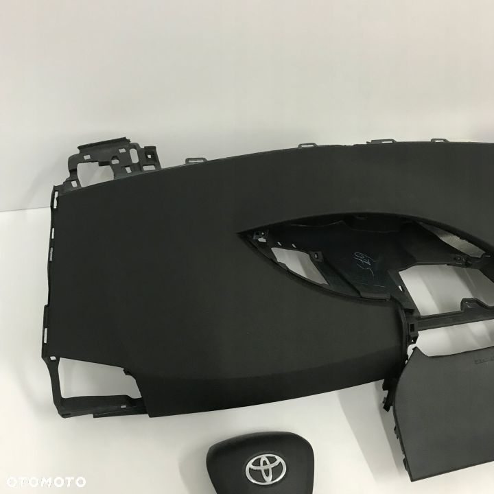 TOYOTA VERSO DESKA KONSOLA AIRBAG PASY PULPIT KPL - 2