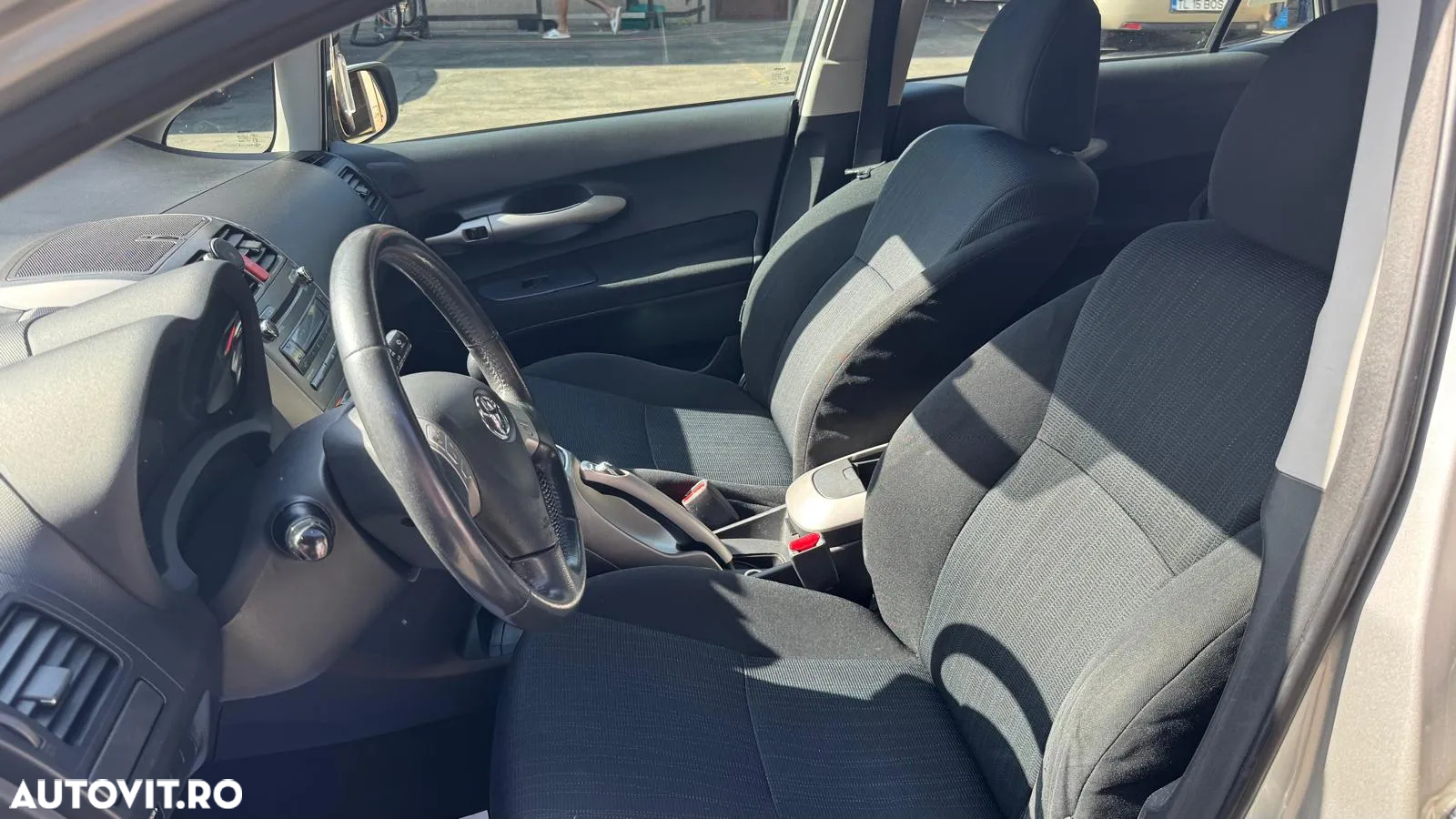 Toyota Auris 1.6 Luna - 10