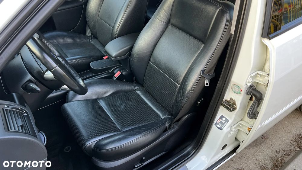 Ford Mondeo 2.5 V6 Ghia - 7
