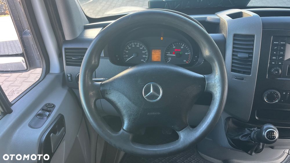 Mercedes-Benz Sprinter - 8