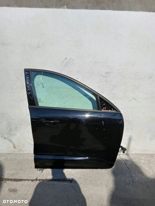 FORD KUGA MK3 20-DRZWI PRZEDNIE PRZÓD - 1