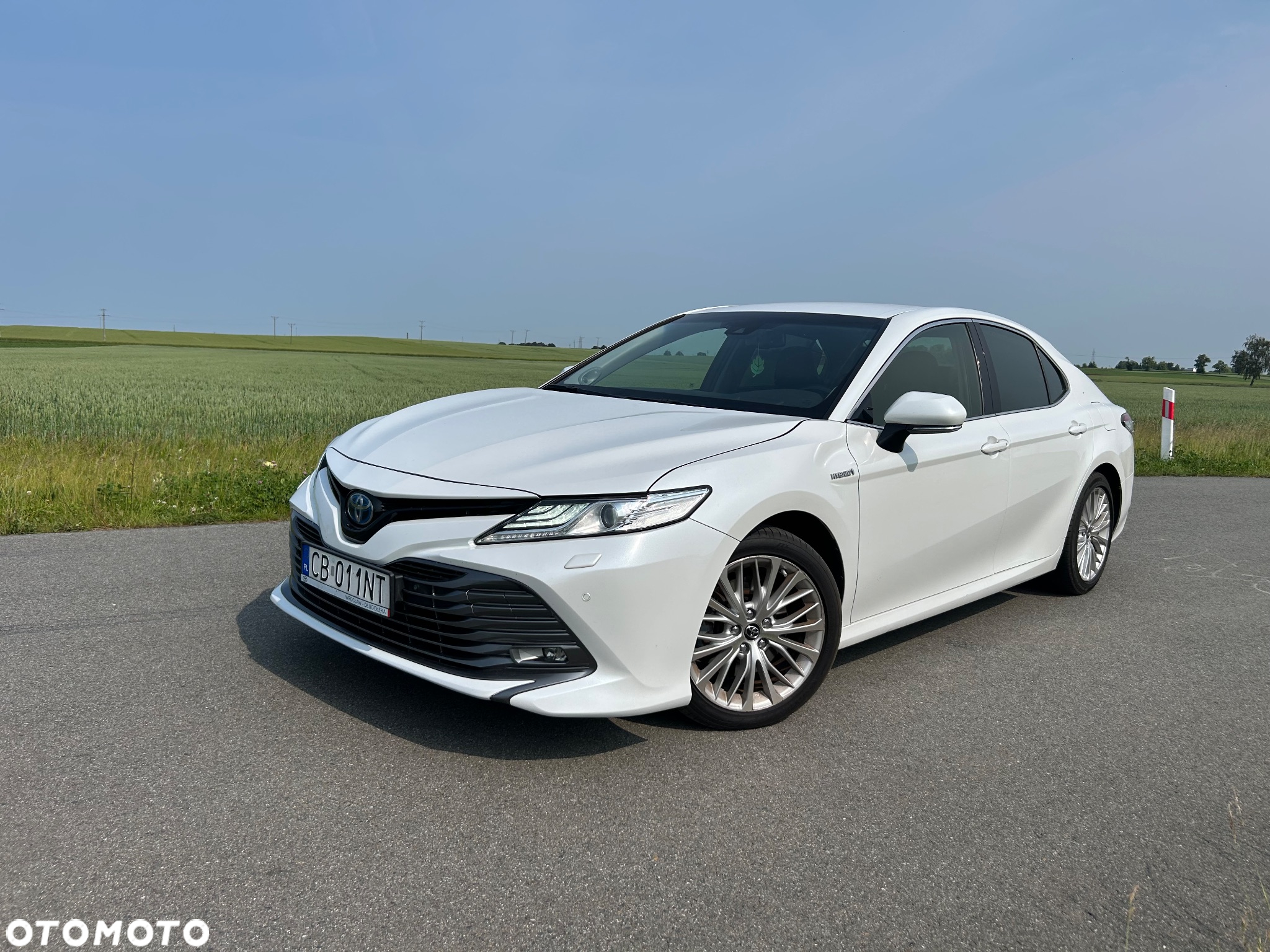 Toyota Camry 2.5 Hybrid Executive CVT - 16