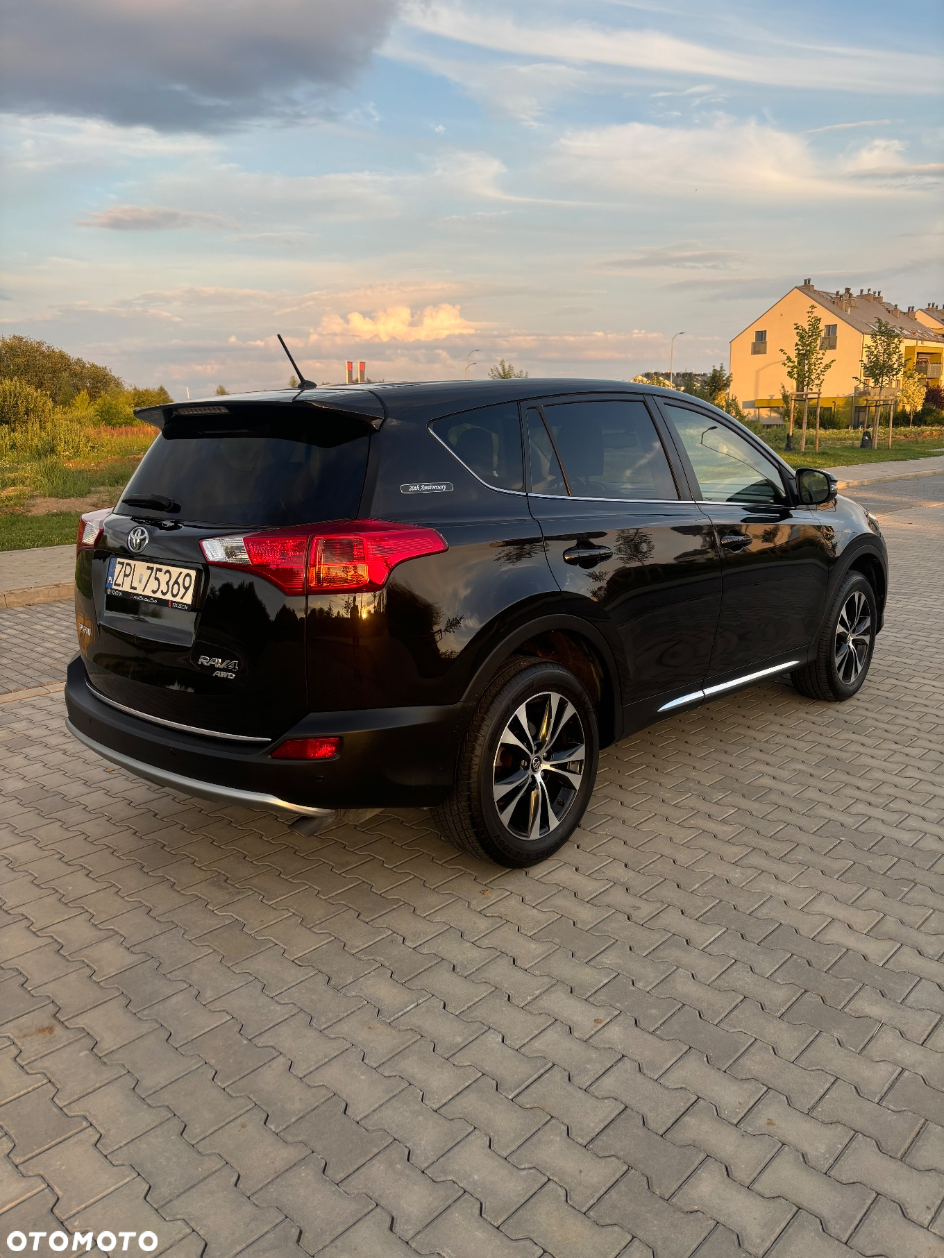 Toyota RAV4 2.0 D-4D Premium 4x2 - 4