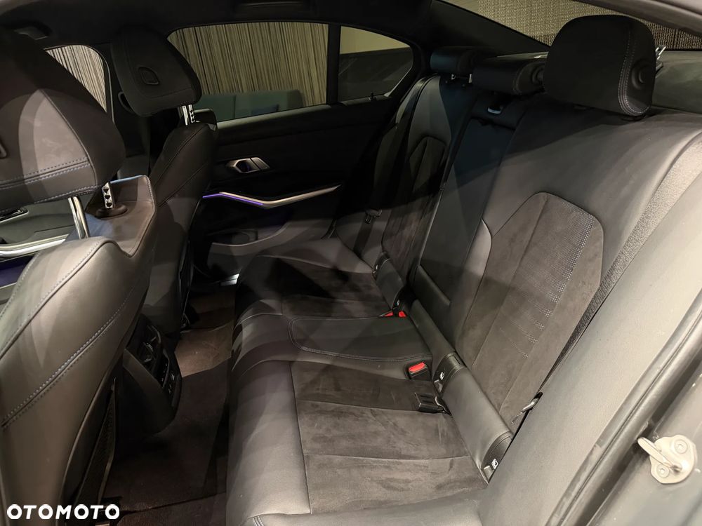 BMW Seria 3 M340i xDrive sport - 15