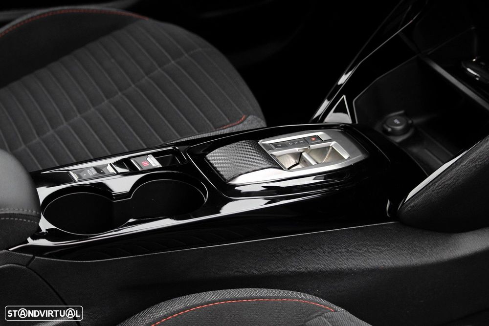 Peugeot e-2008 50 kWh Active Pack - 21