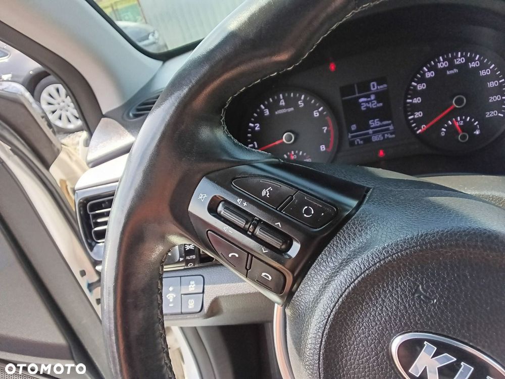 Kia Rio - 25