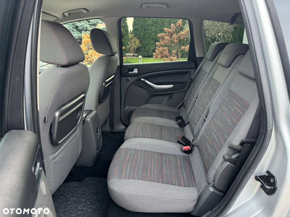 Ford C-MAX 1.8 S - 31