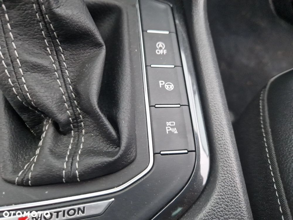 Volkswagen Tiguan 2.0 TDI SCR 4MOTION DSG Highline - 18