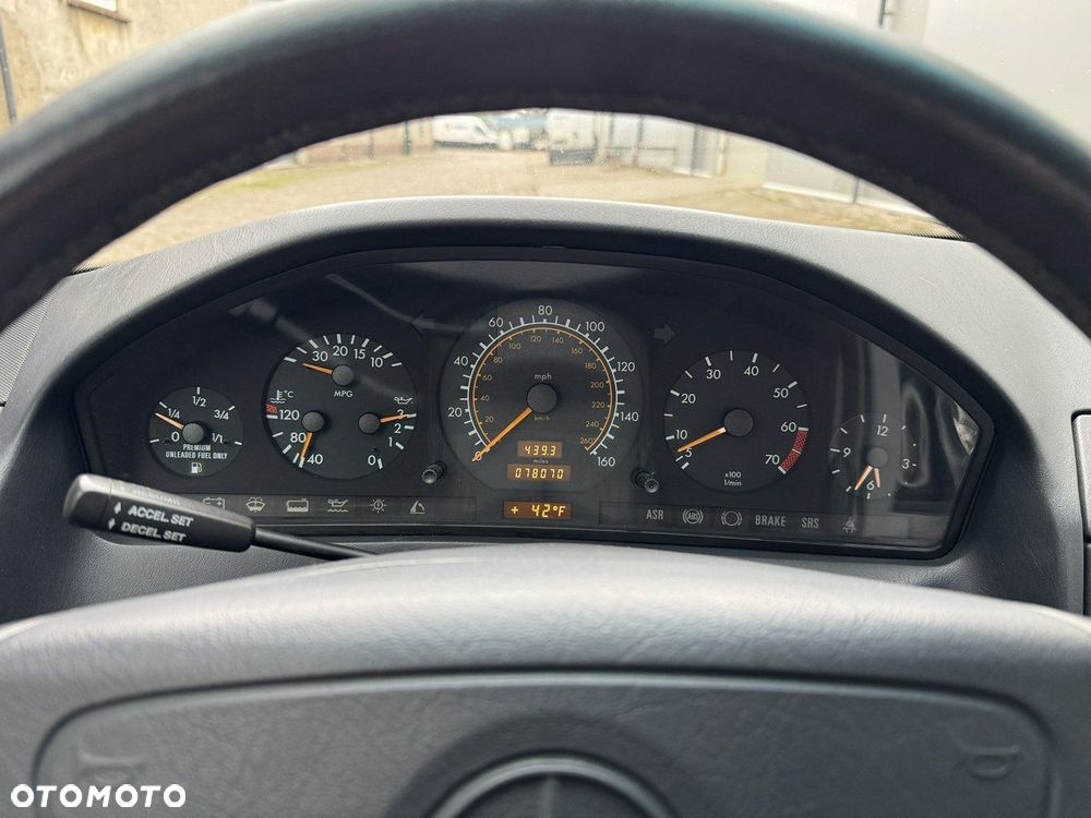 Mercedes-Benz SL - 11