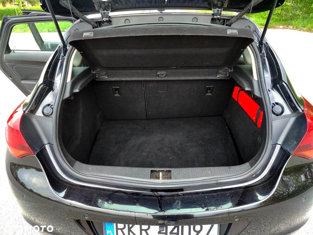 Opel Astra 1.4 T Cosmo - 13