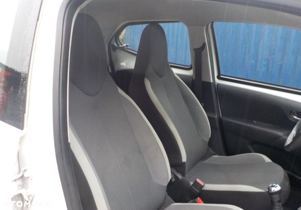 Toyota Aygo - 16