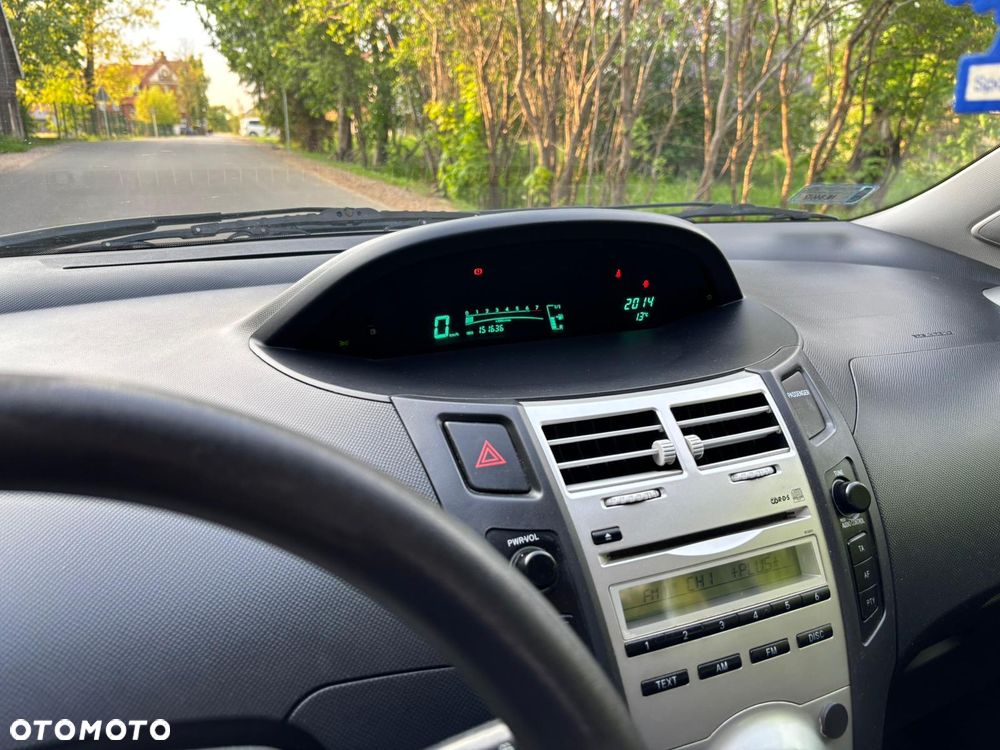 Toyota Yaris 1.3 Luna A/C - 10