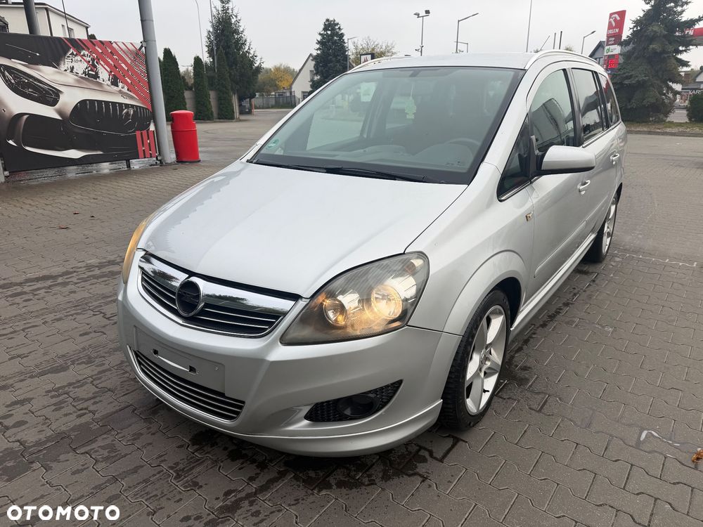 Opel Zafira - 9