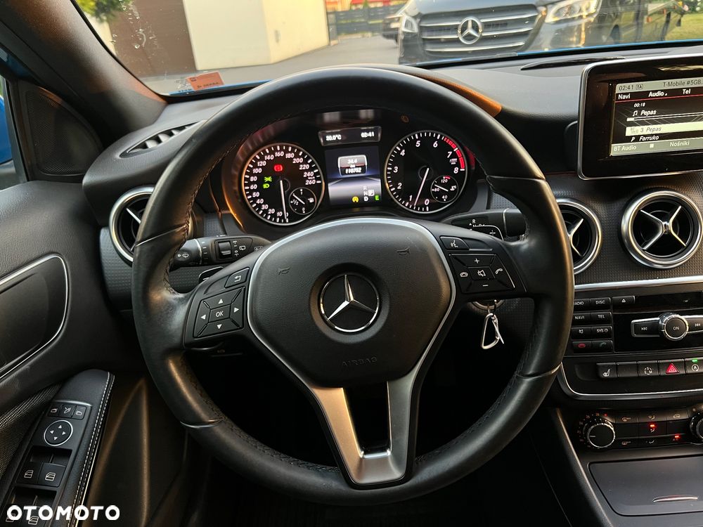 Mercedes-Benz Klasa A 180 7G-DCT AMG Line - 26