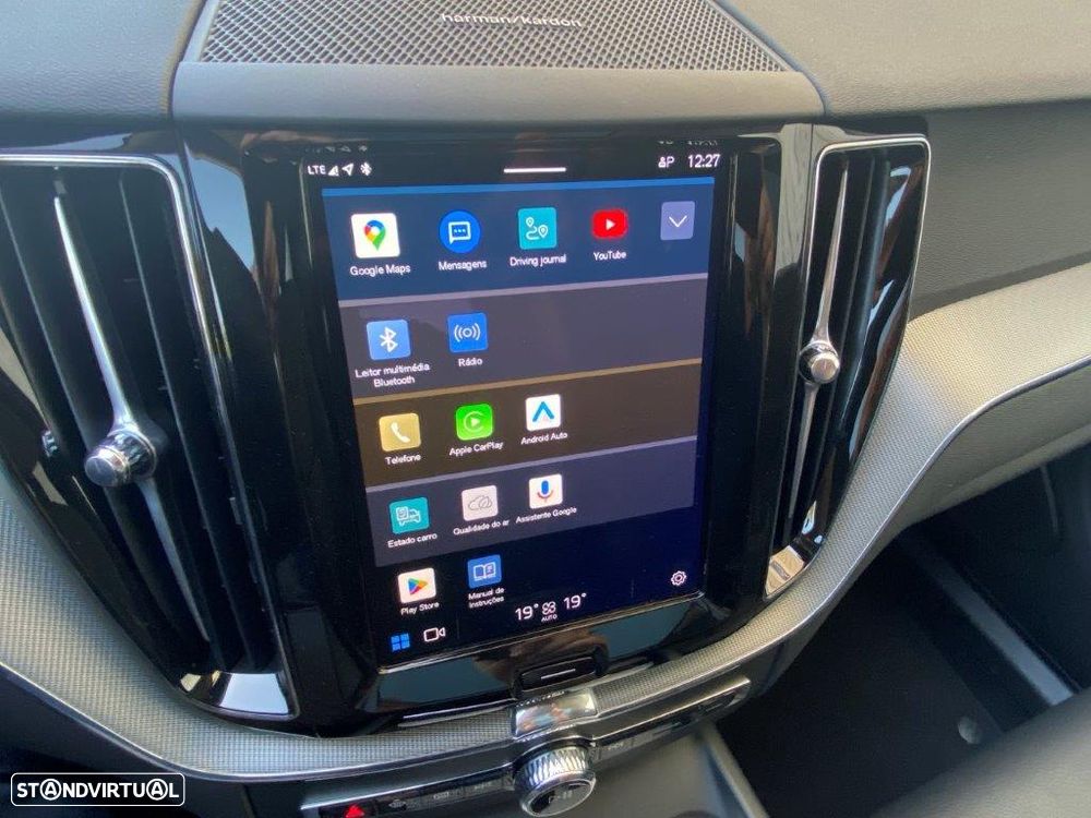 Volvo XC 60 2.0 T6 PHEV Plus Dark AWD - 23