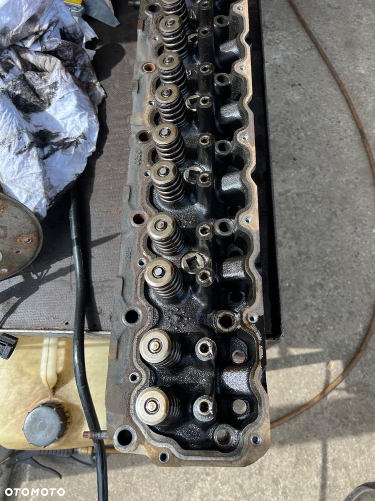 Głowica jeep wrangler yj cherokee 4.0b - 6