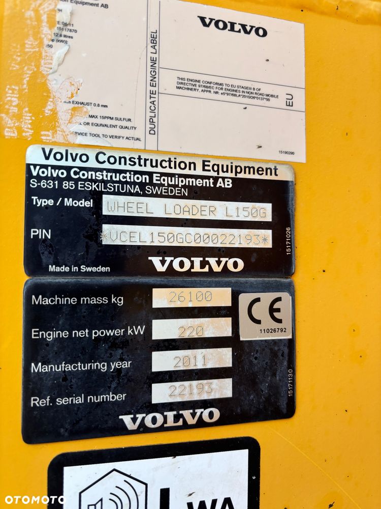 Volvo VOLVO L150G rok 2011,waga 26ton, łyżka 4,5m3 opony MICHELIN 70%, bdb - 5