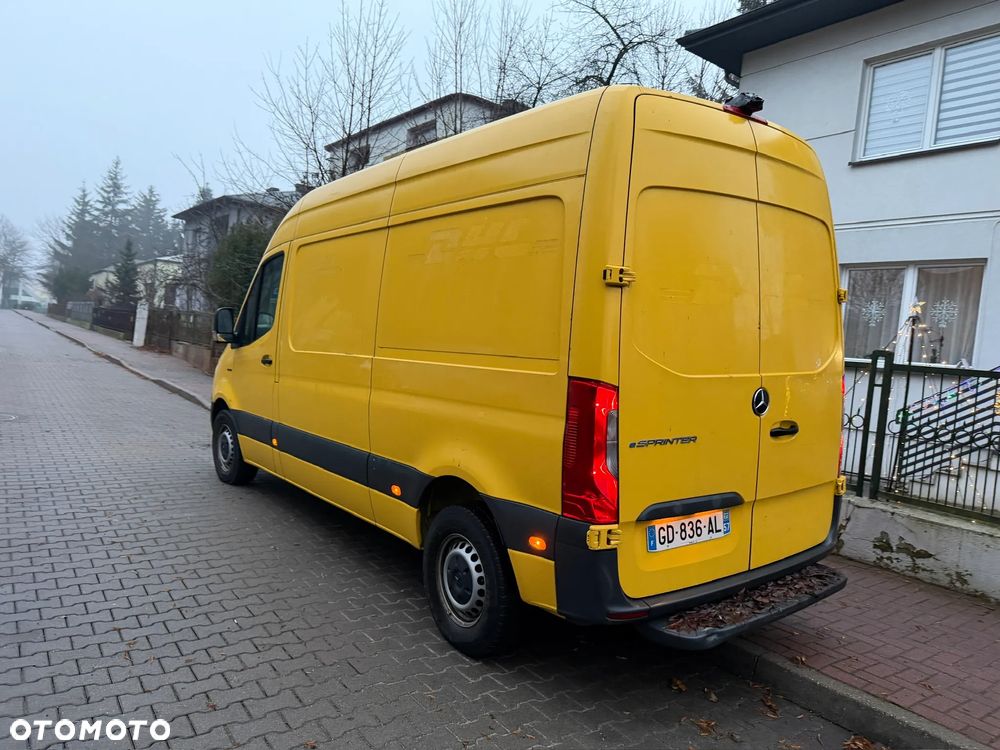 Mercedes-Benz Sprinter - 7