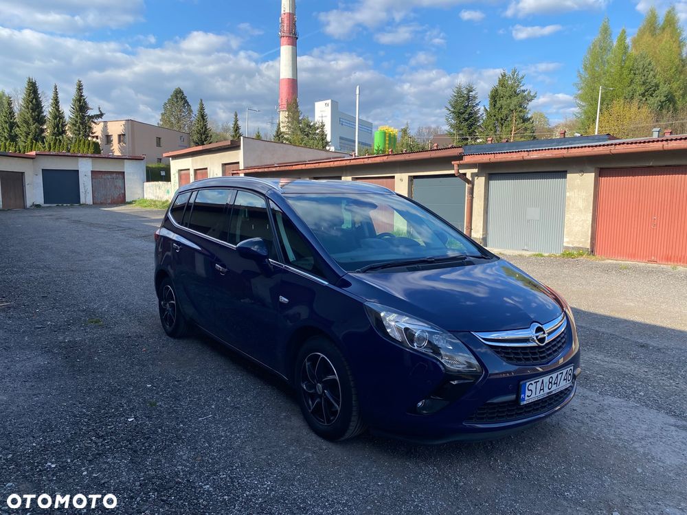 Opel Astra 1.4 T Cosmo - 4