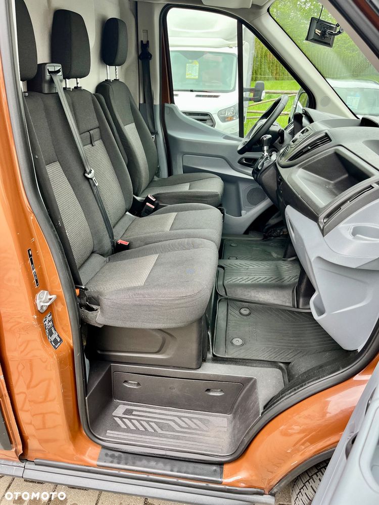 Ford Transit - 13