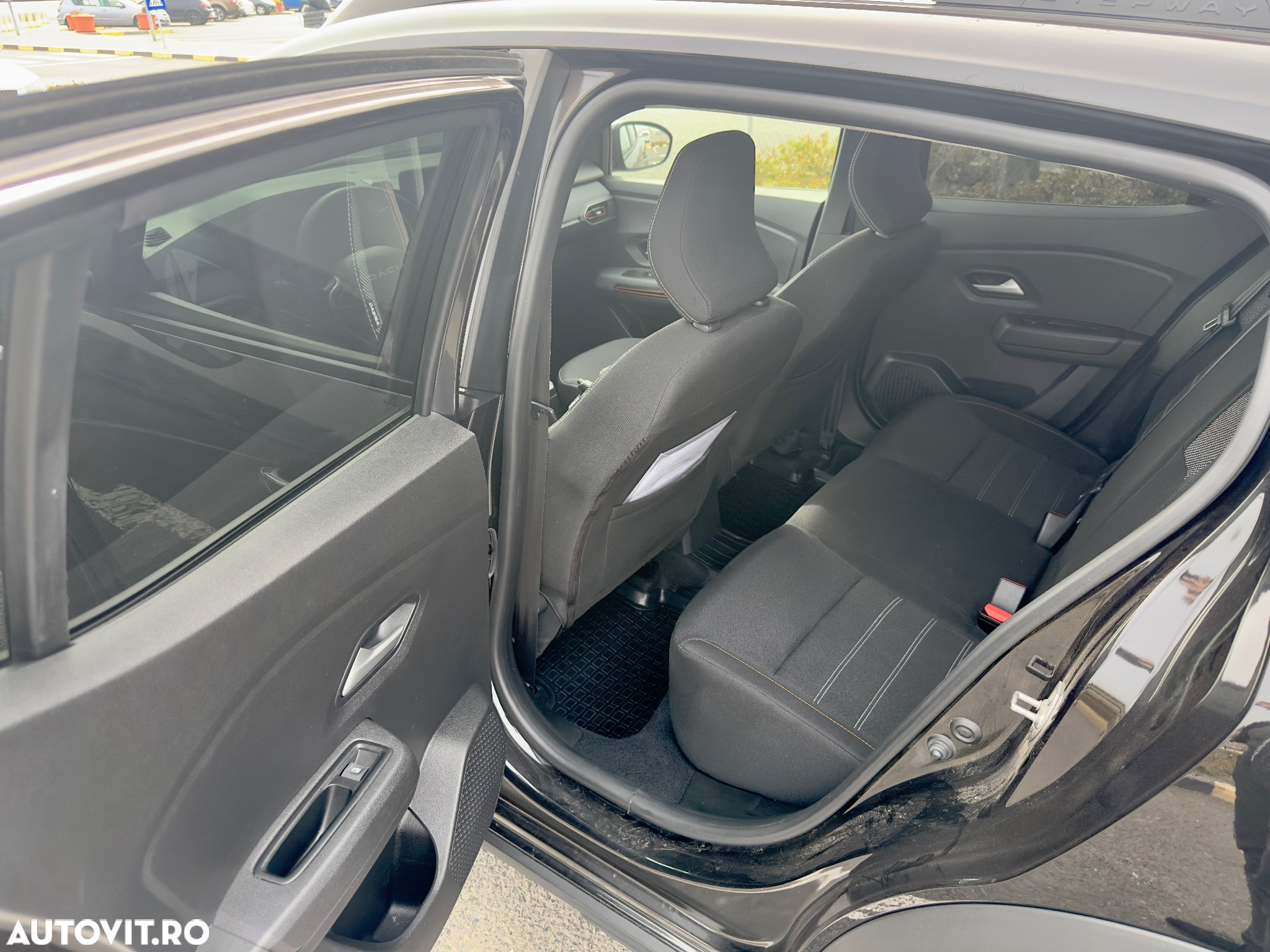 Dacia Sandero Stepway TCe 90 MT6 Expression - 12