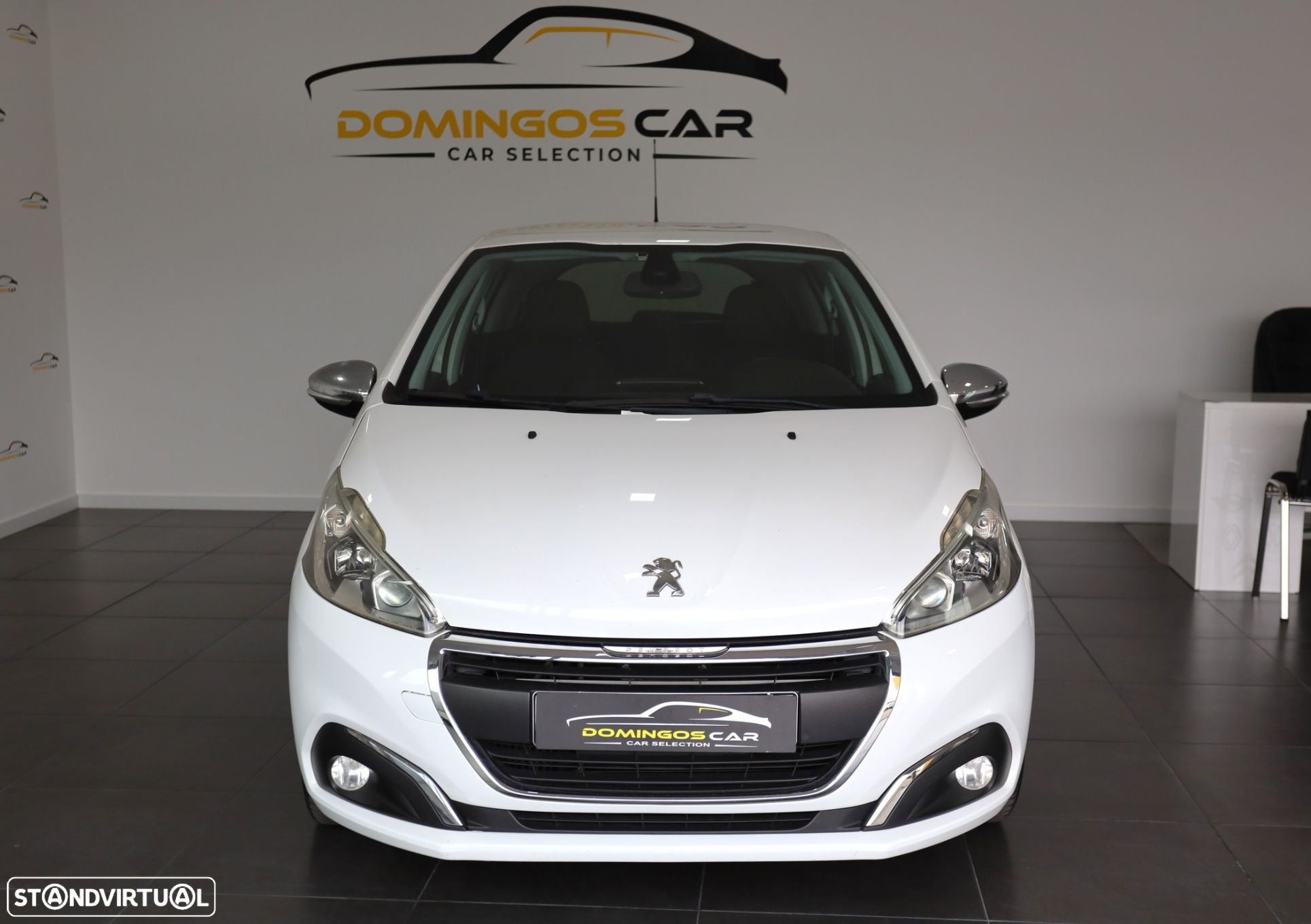 Peugeot 208 1.6 BlueHDi Style - 4