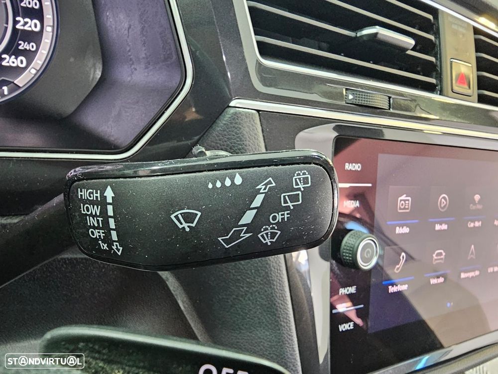 VW Tiguan 2.0 TDI R-Line DSG - 19