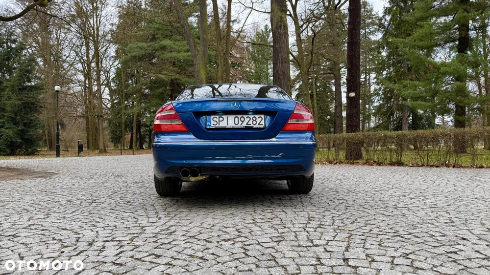 Mercedes-Benz CLK - 11