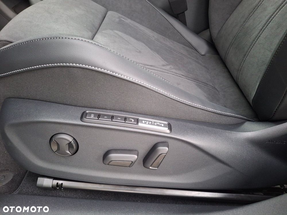 Volkswagen ID.7 77kWh Pro - 17