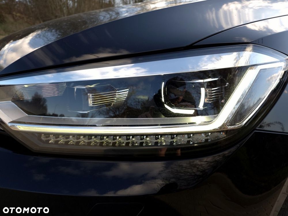 Volkswagen Touran 2.0 TDI BMT Highline - 27