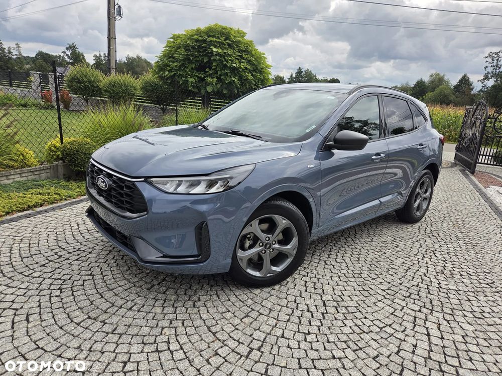 Ford Kuga - 37