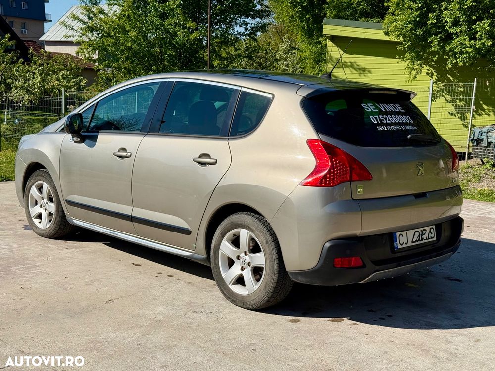 Peugeot 3008 HYbrid4 2.0 HDI FAP BMP - 2