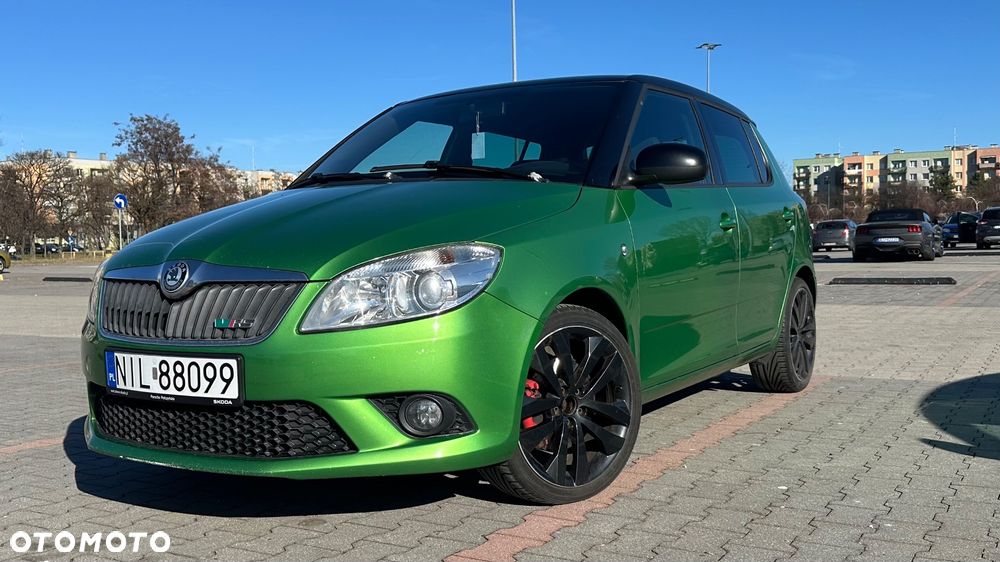 Skoda Fabia 1.4 TSI DSG RS - 2
