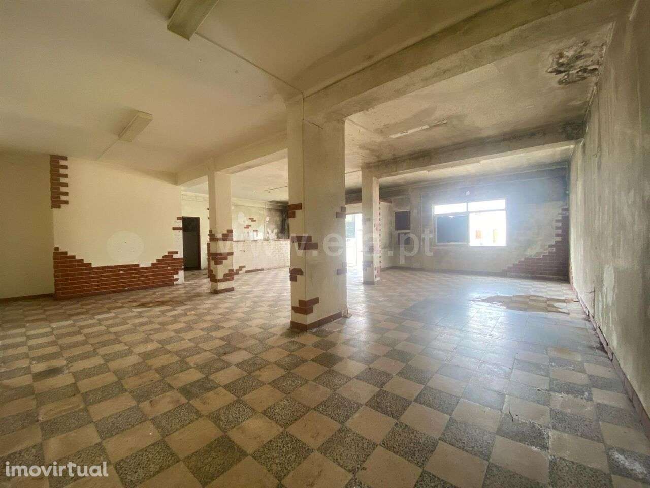 Loja / Fundão, Aldeia Nova - Grande imagem: 3/9