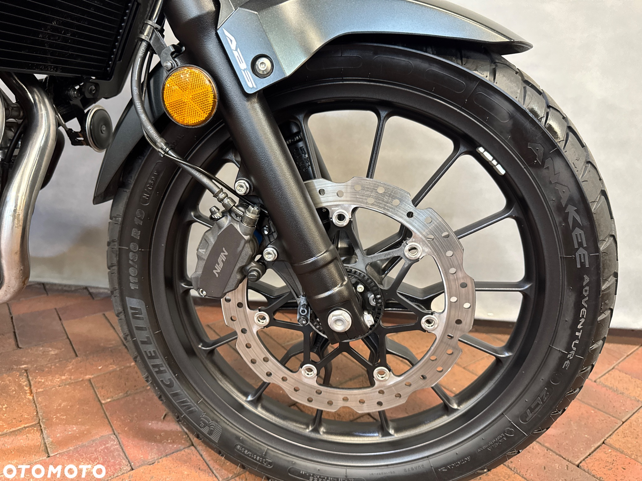 Honda CB - 11