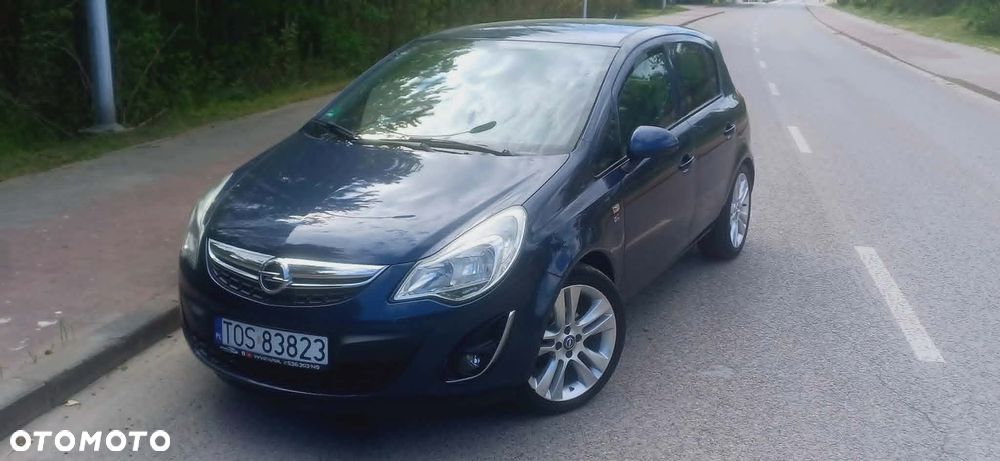 Opel Corsa 1.4 16V Innovation - 2