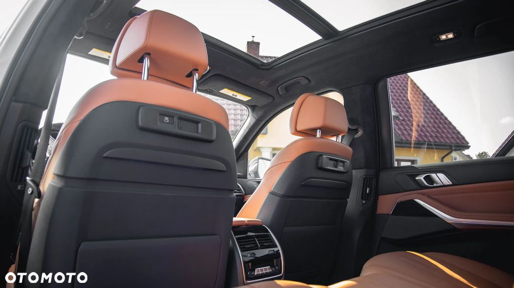 BMW X7 xDrive40i - 31