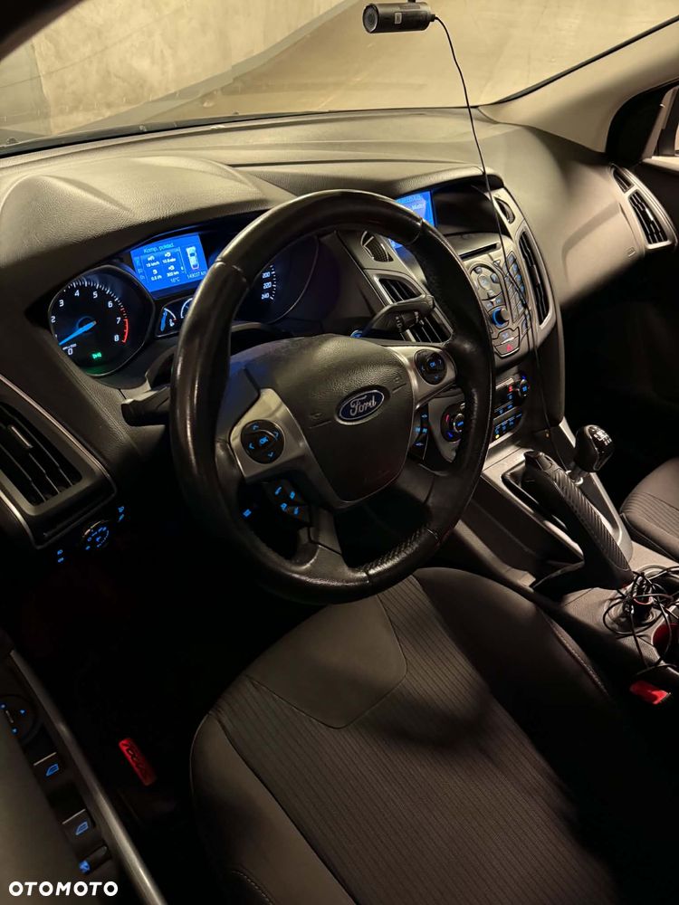 Ford Focus 1.6 EcoBoost Titanium - 15