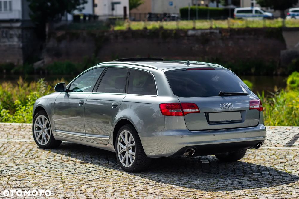 Audi A6 Avant 2.7 TDI DPF quattro tiptronic - 14